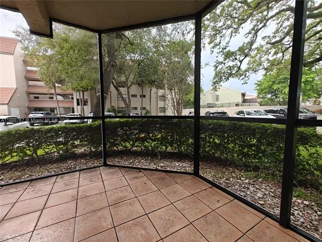 601 Ives Dairy Rd, #101-8