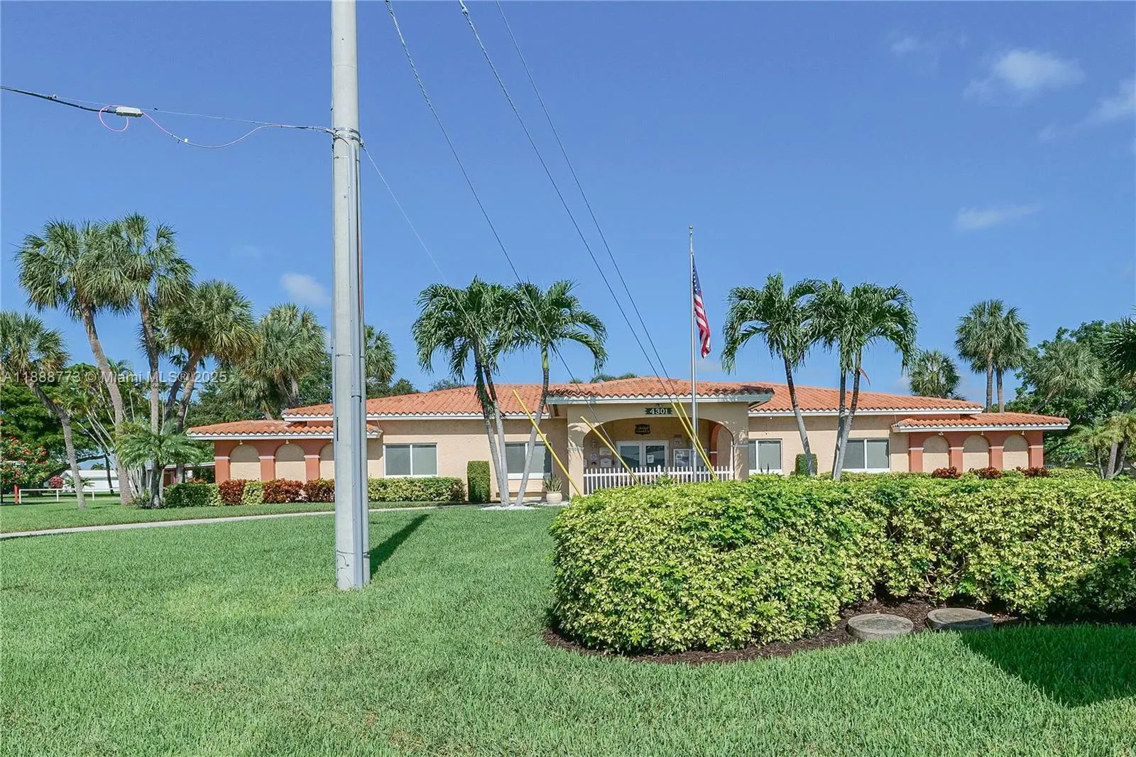 4908 NW 43rd Ave