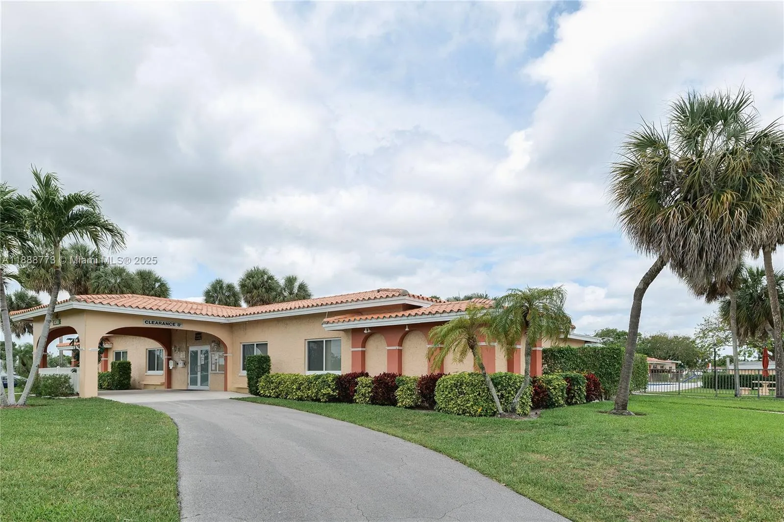 4908 NW 43rd Ave
