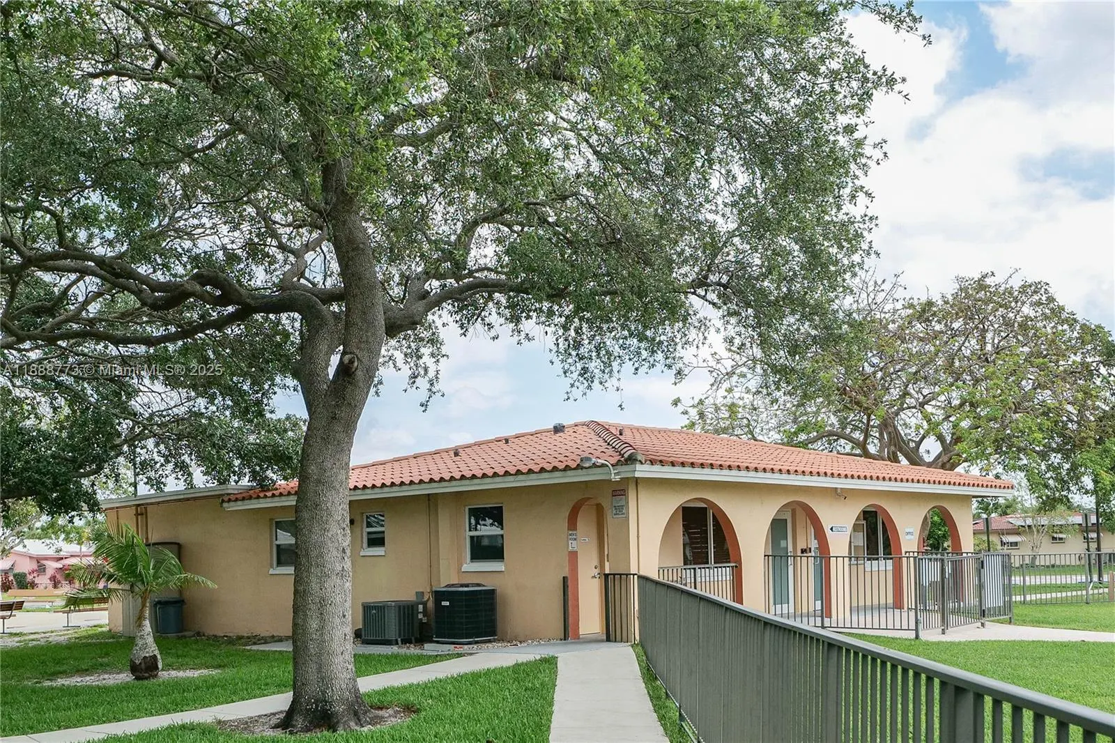 4908 NW 43rd Ave