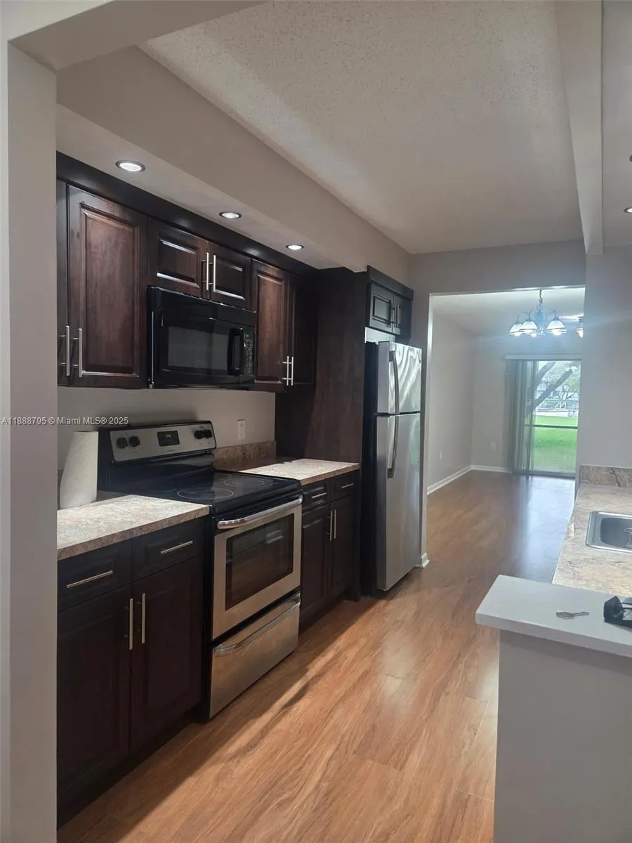 1200 SW 137th Ave, #110E