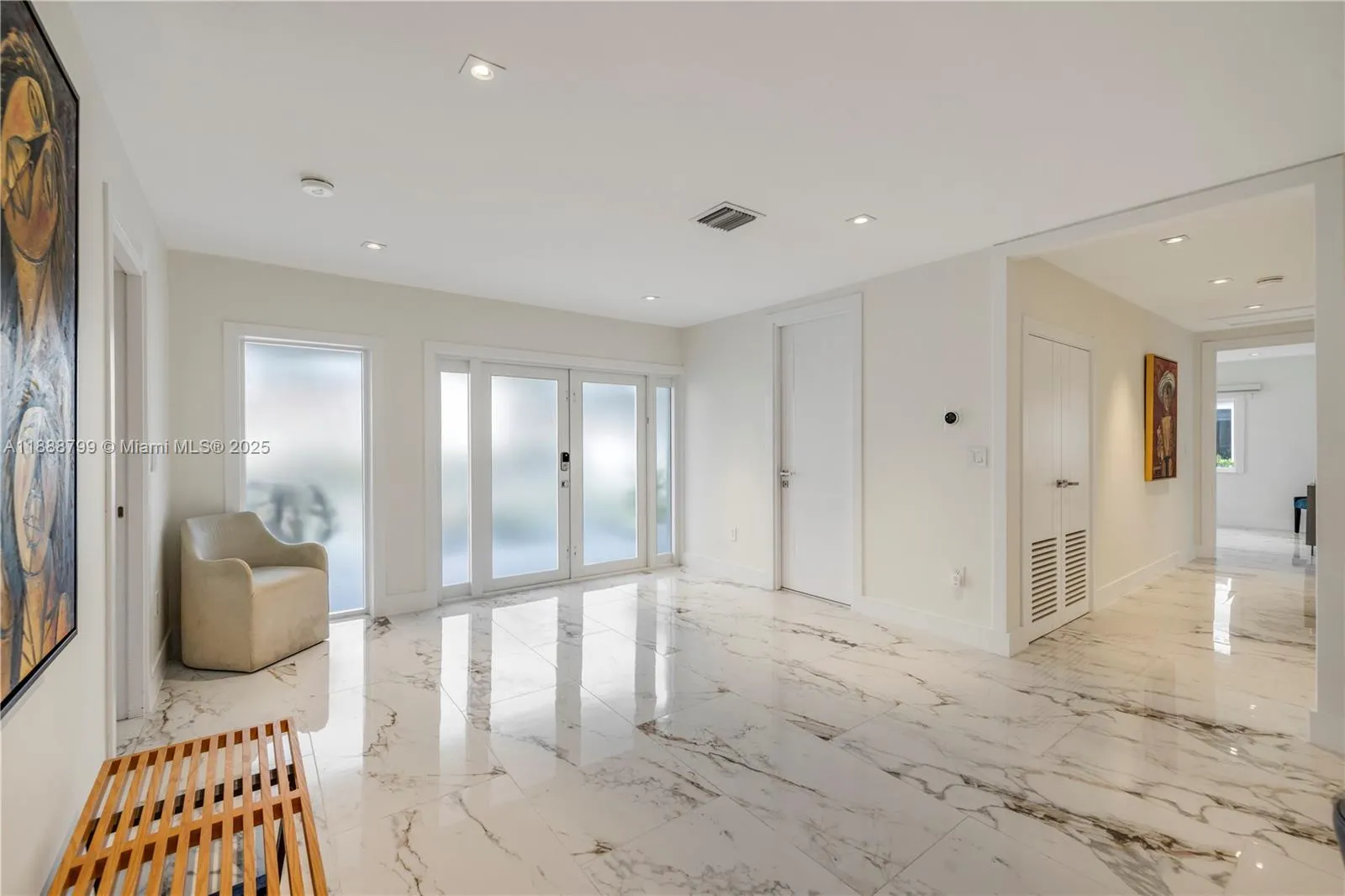 3504 Crystal View Ct