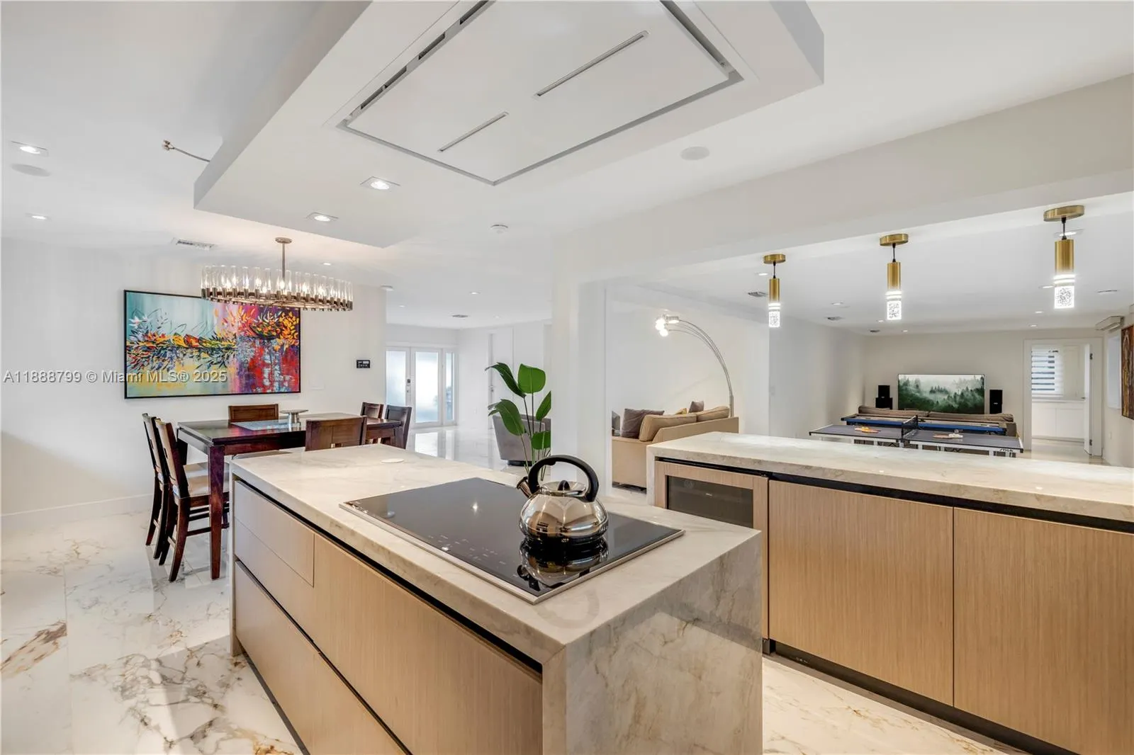 3504 Crystal View Ct