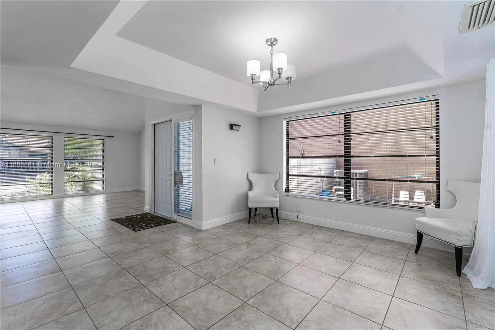 3930 SW 82nd Ter