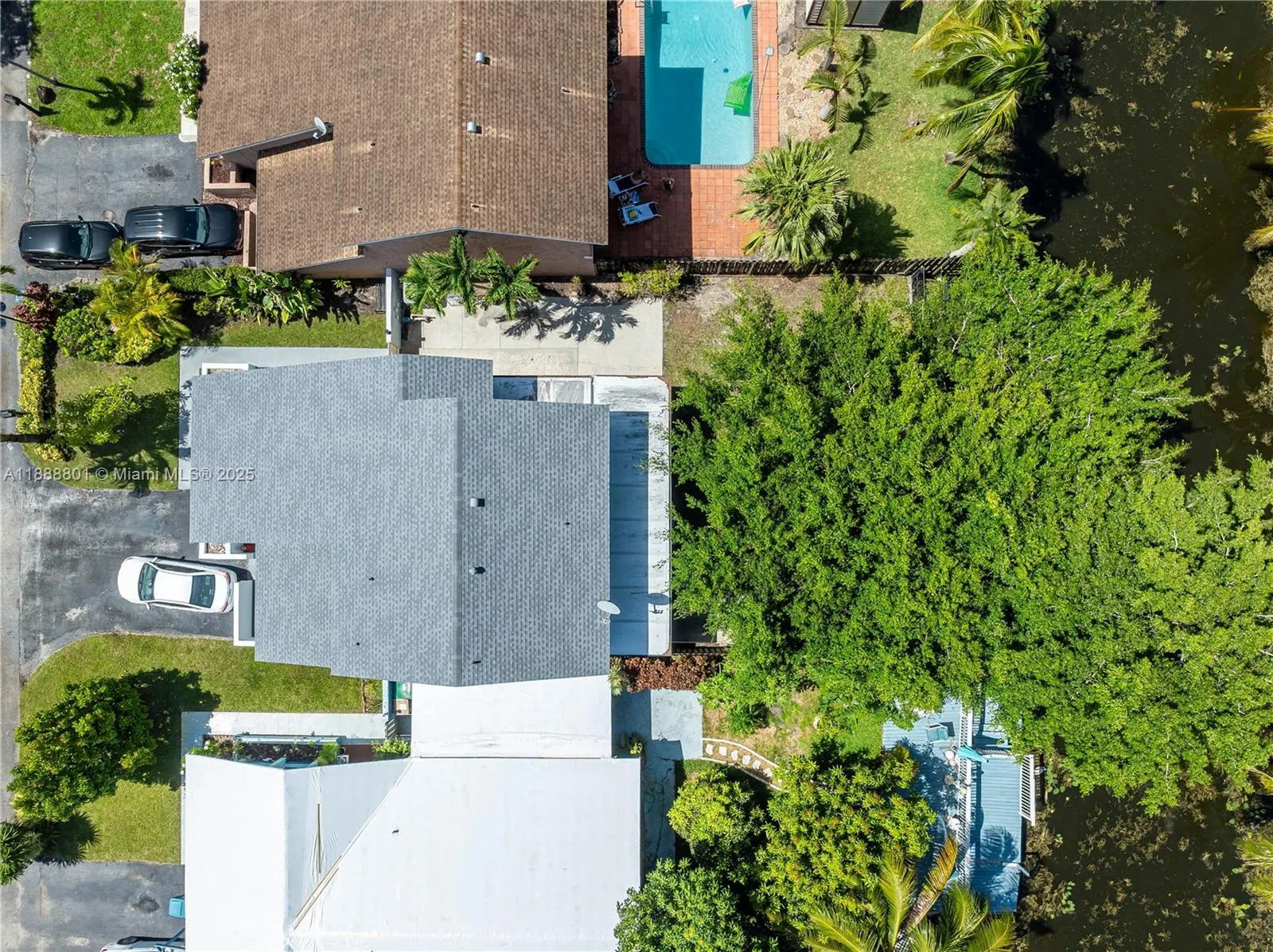 3930 SW 82nd Ter