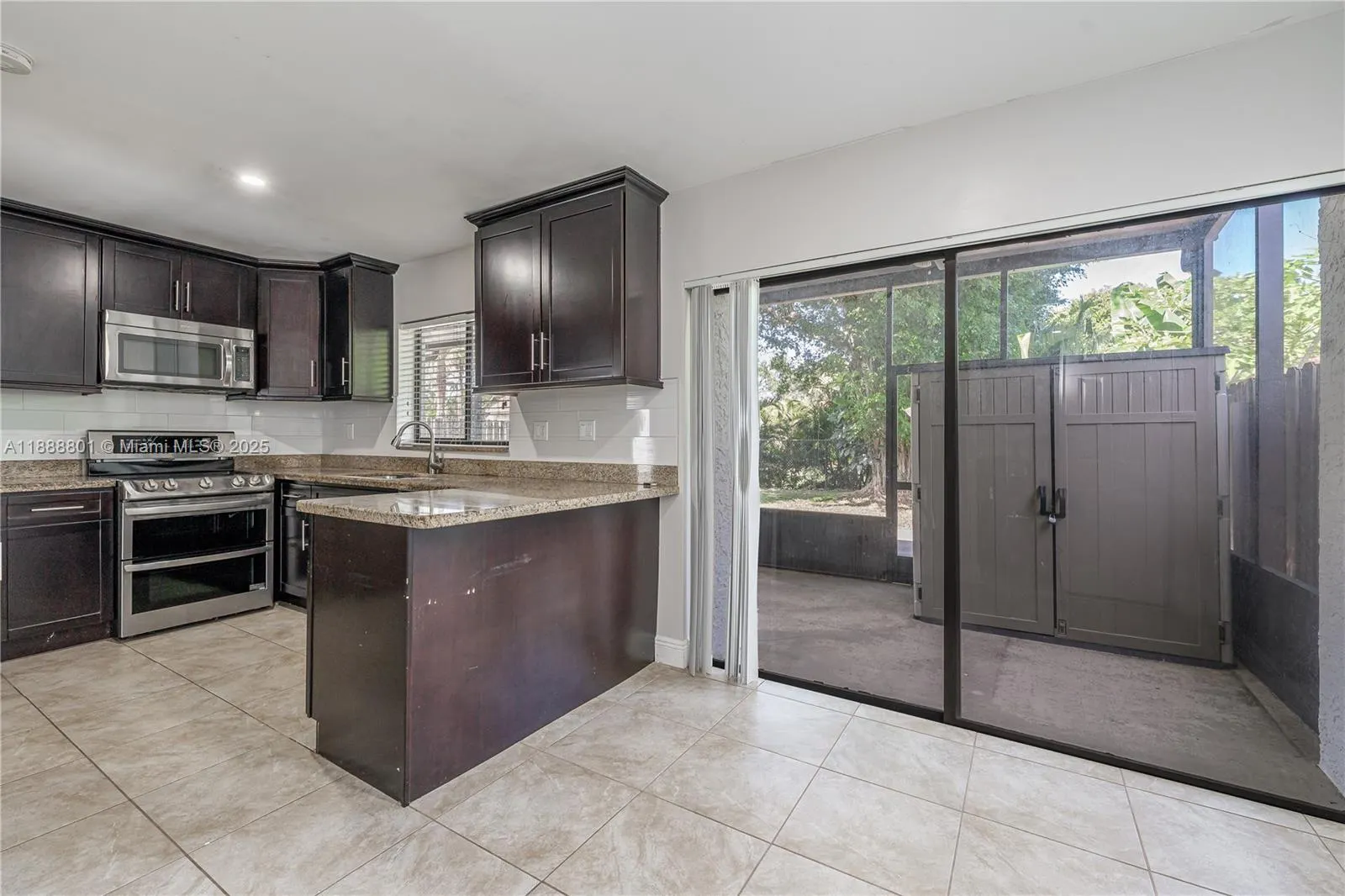 3930 SW 82nd Ter