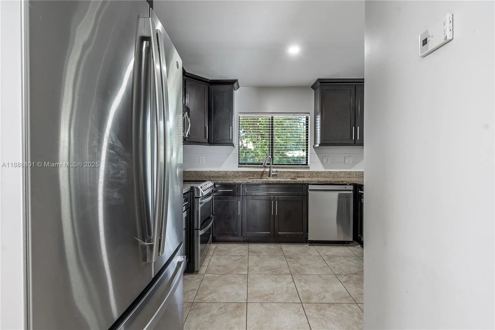 3930 SW 82nd Ter