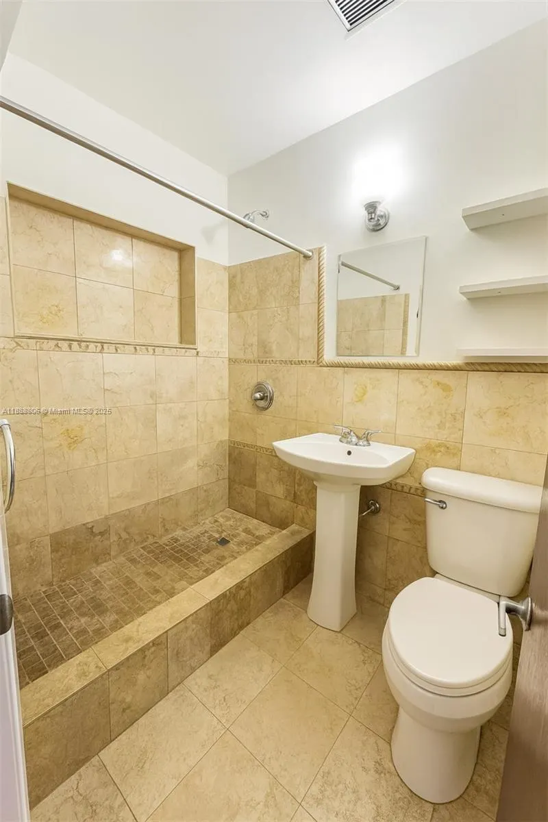 785 NW 96th St, #785