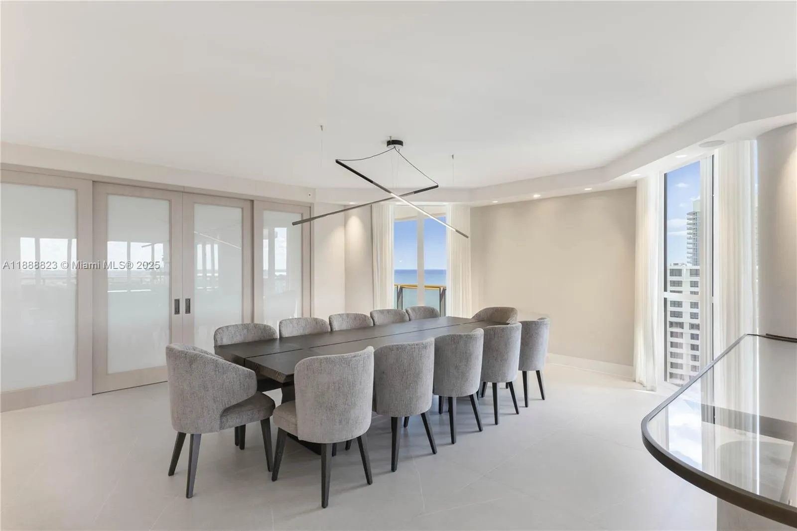 9999 Collins Ave, #19K