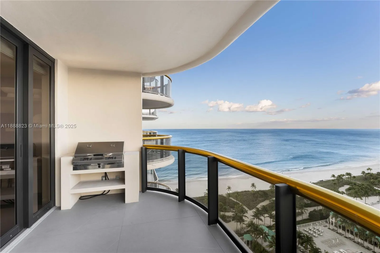 9999 Collins Ave, #19K