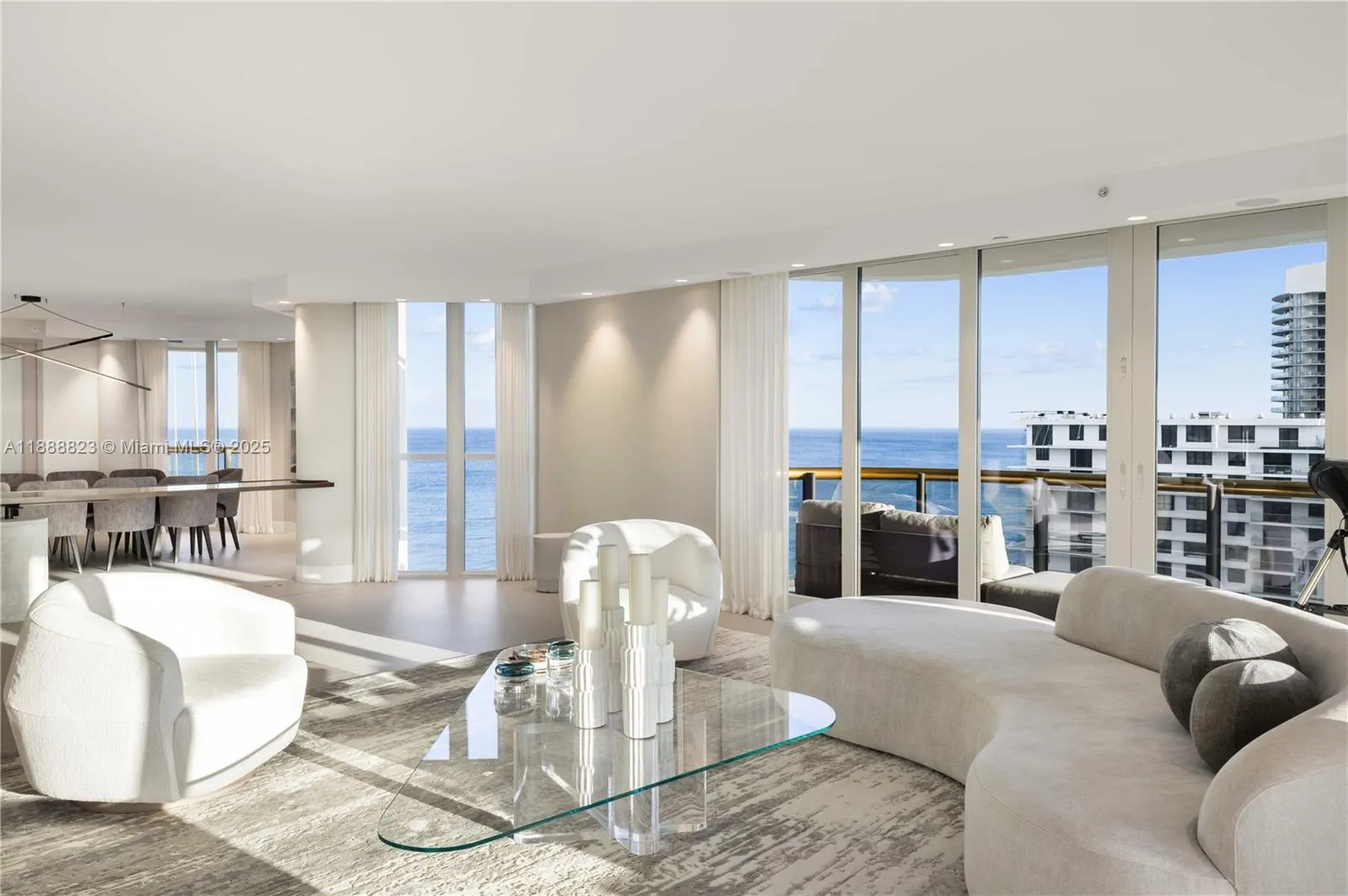 9999 Collins Ave, #19K