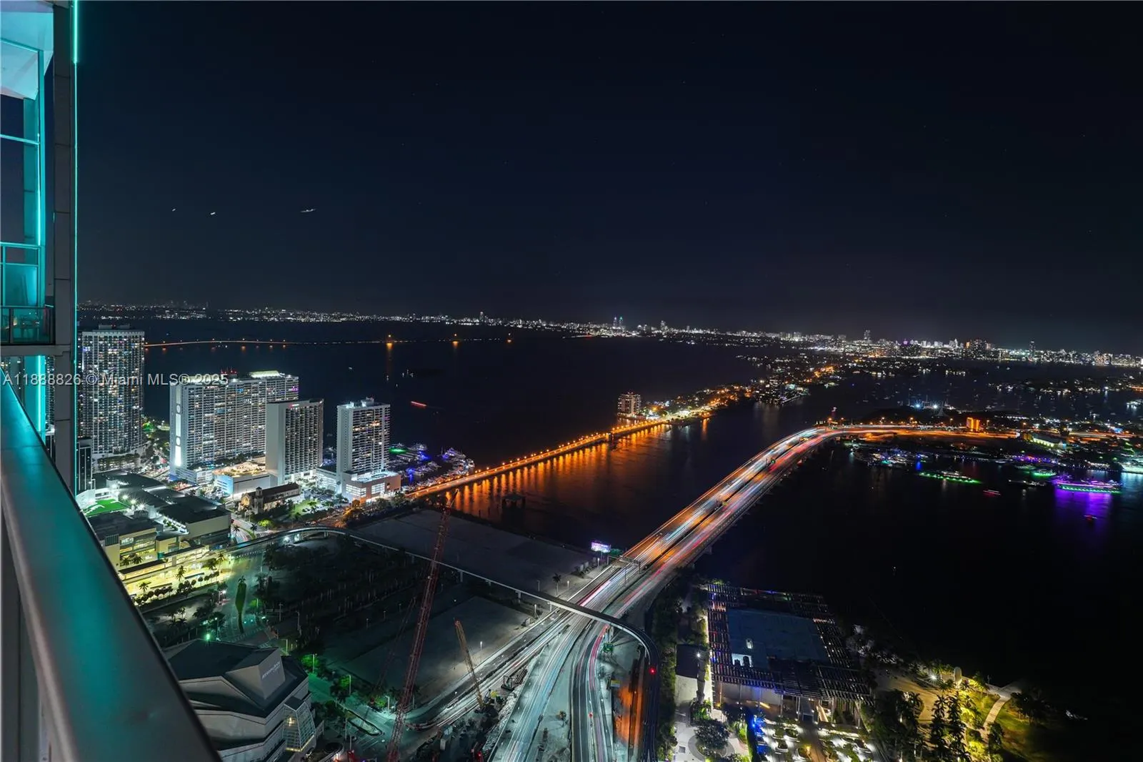 1100 Biscayne Blvd, #PH6302