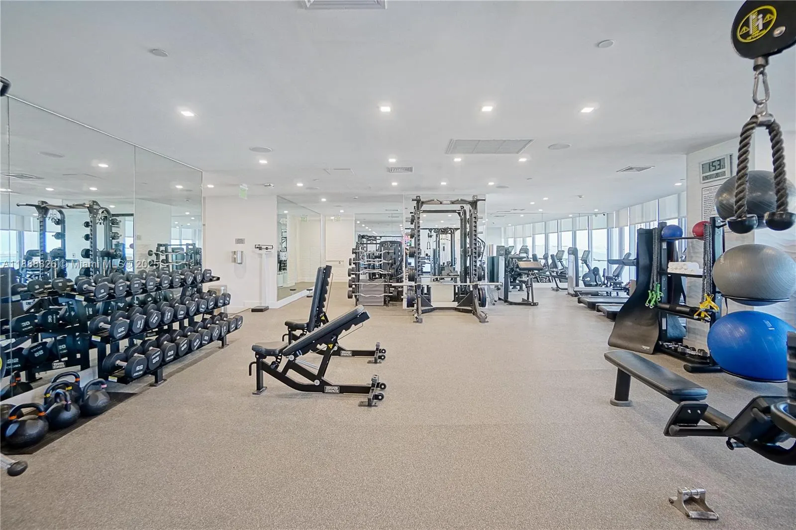 1100 Biscayne Blvd, #PH6302