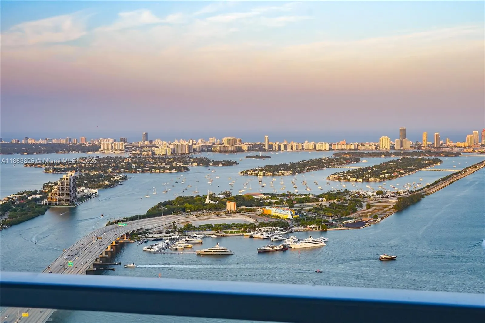 1100 Biscayne Blvd, #PH6302