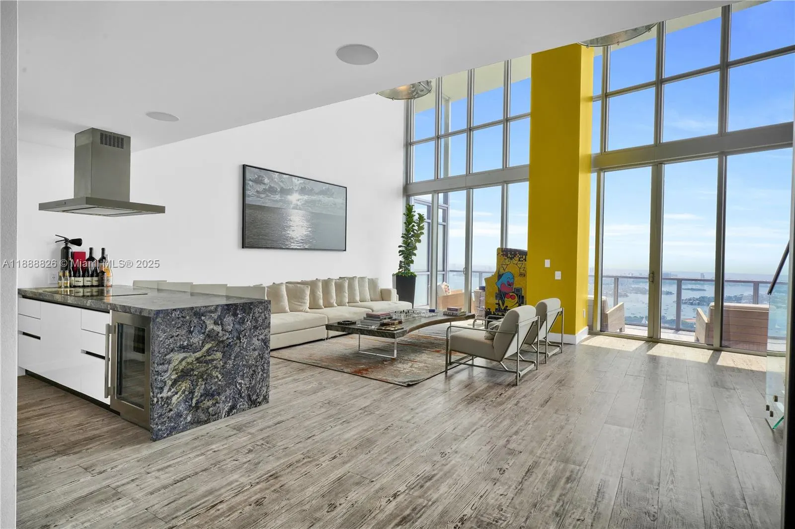 1100 Biscayne Blvd, #PH6302