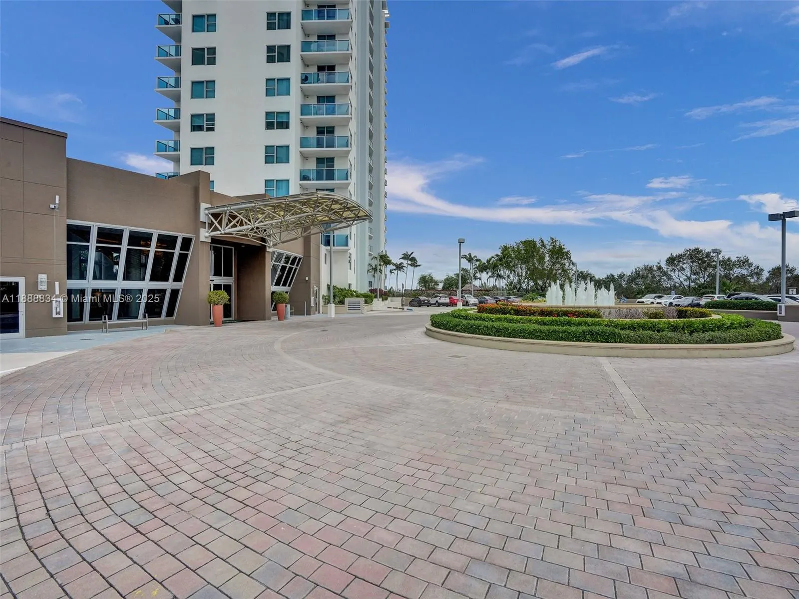 2681 N Flamingo Rd, #605S