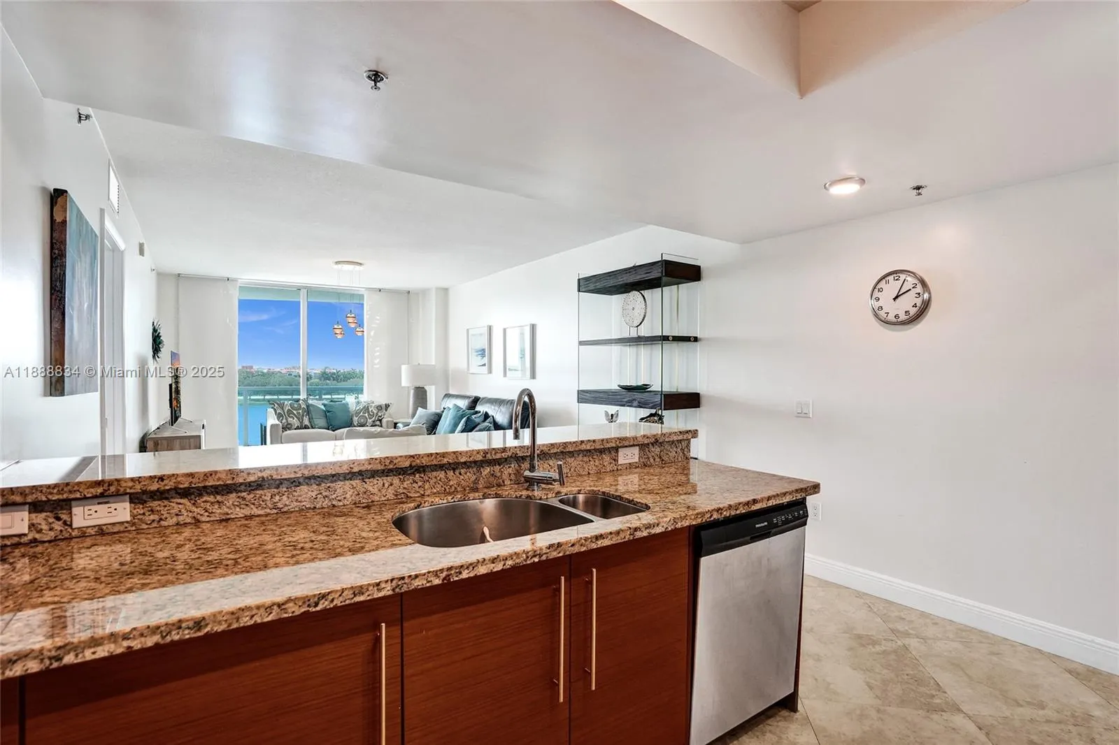 2681 N Flamingo Rd, #605S
