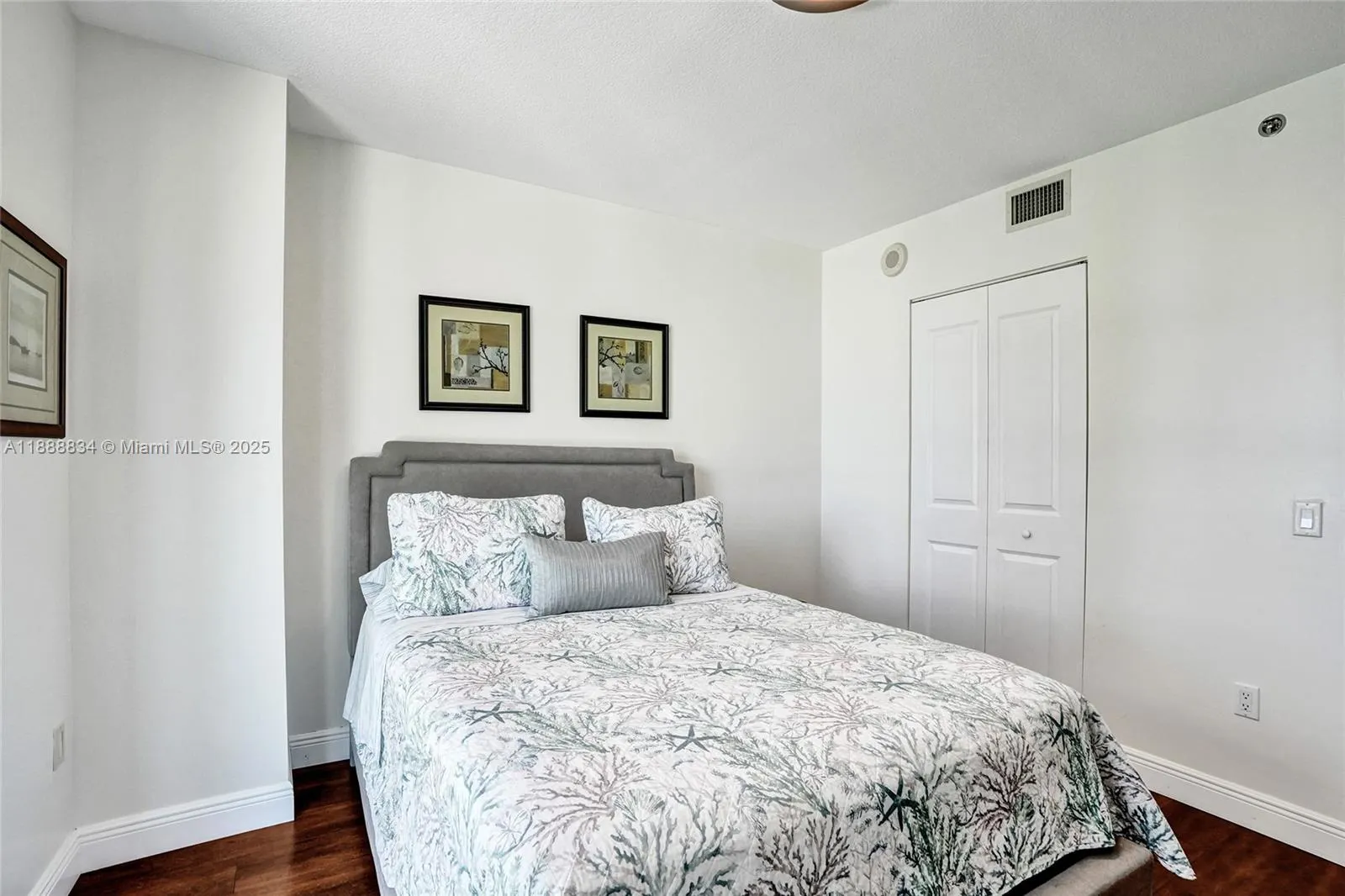 2681 N Flamingo Rd, #605S
