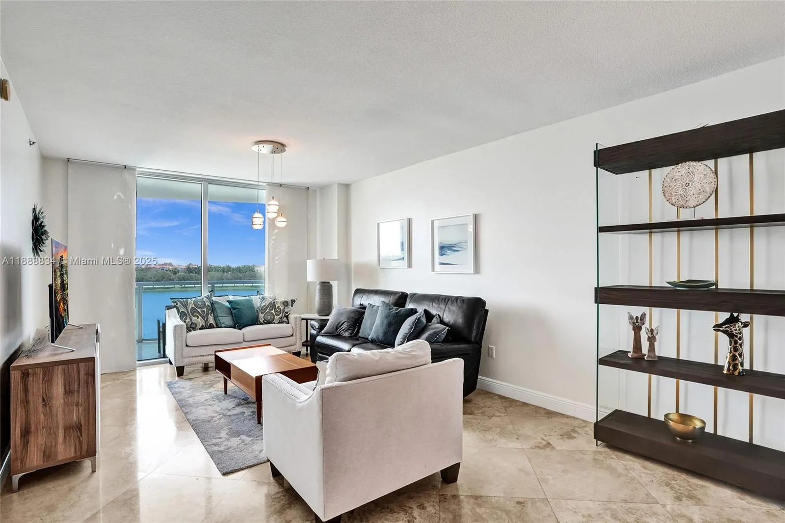 2681 N Flamingo Rd, #605S