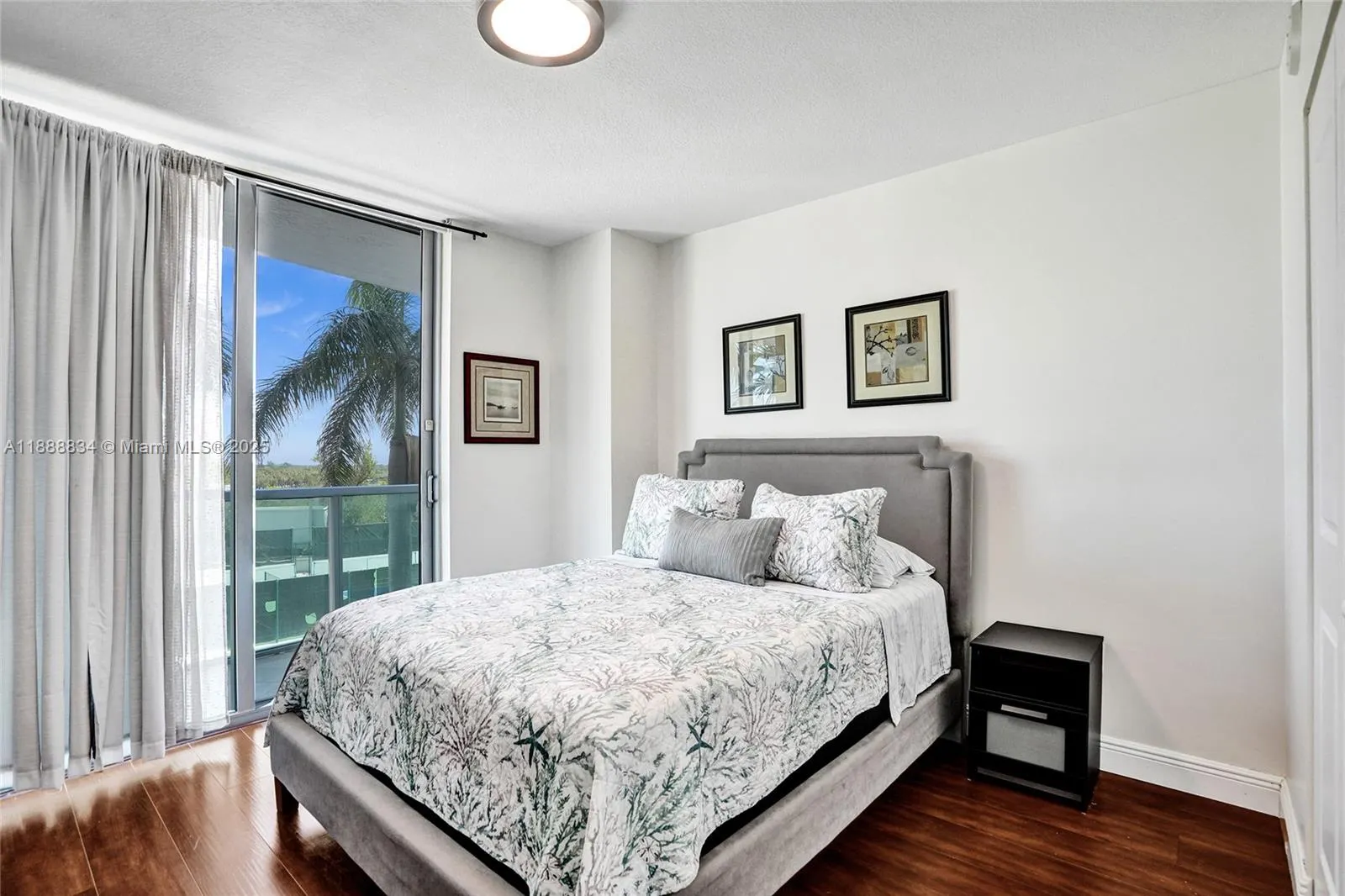 2681 N Flamingo Rd, #605S