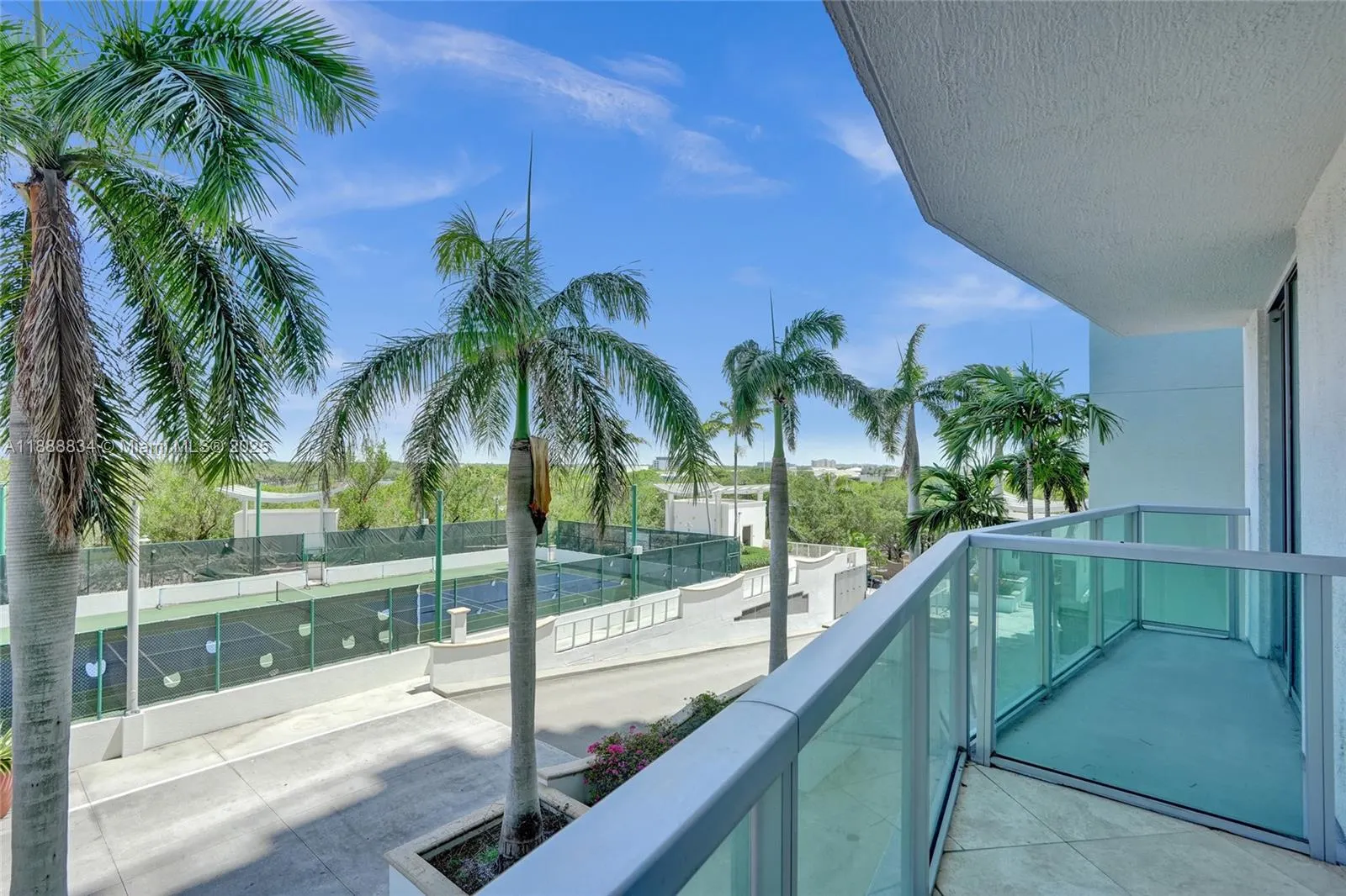 2681 N Flamingo Rd, #605S