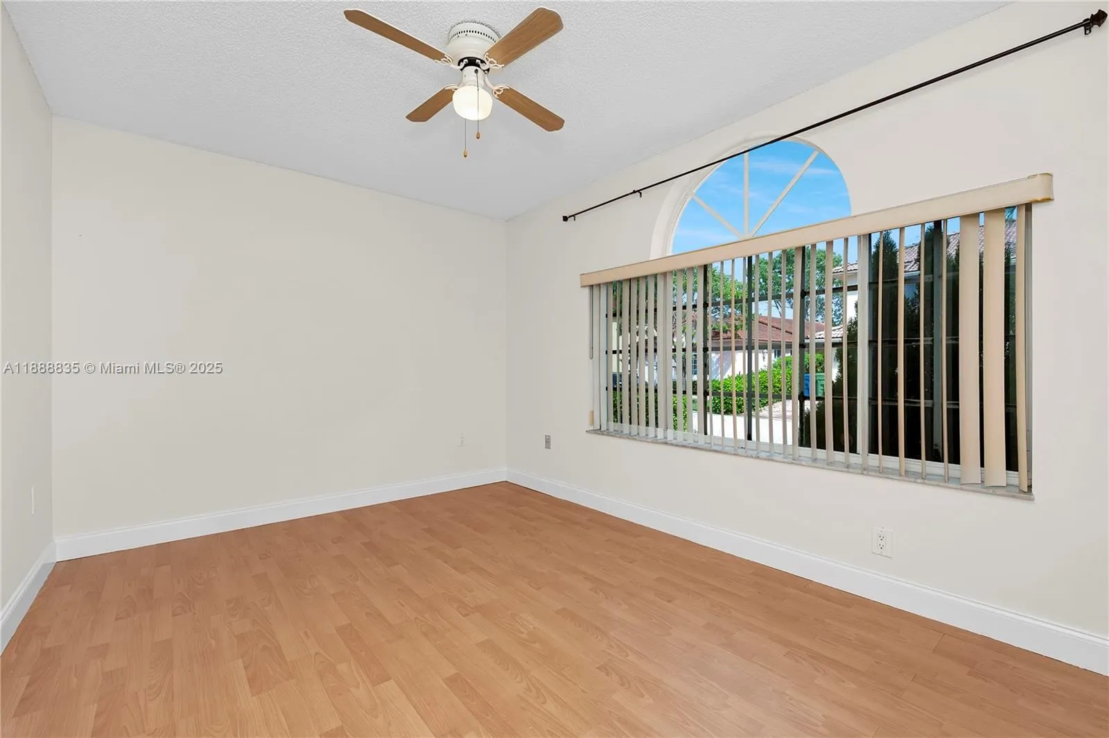 113 Danielle Ct