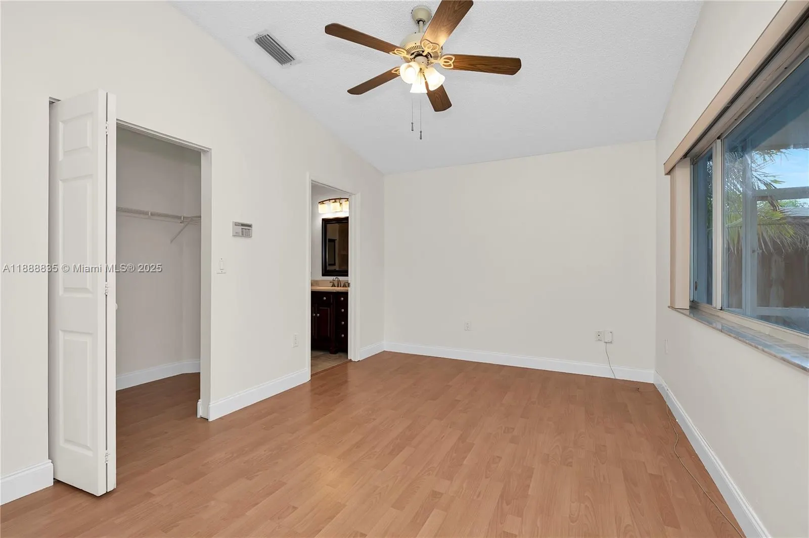 113 Danielle Ct