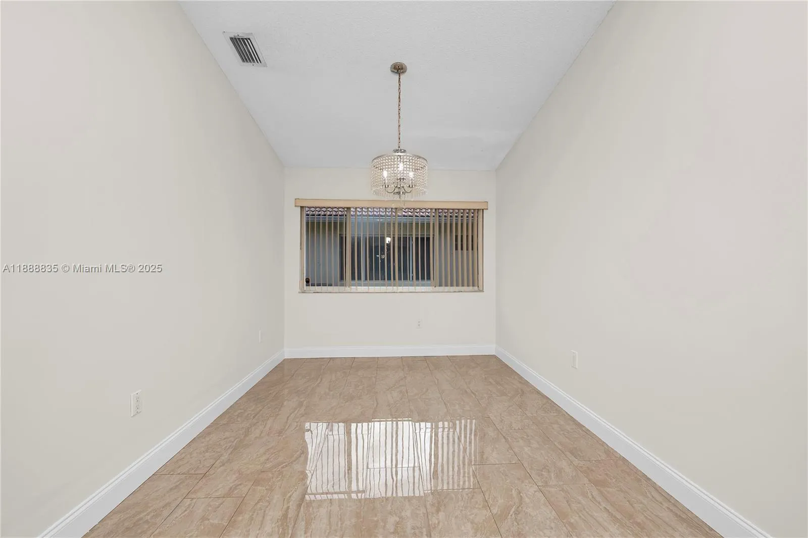 113 Danielle Ct