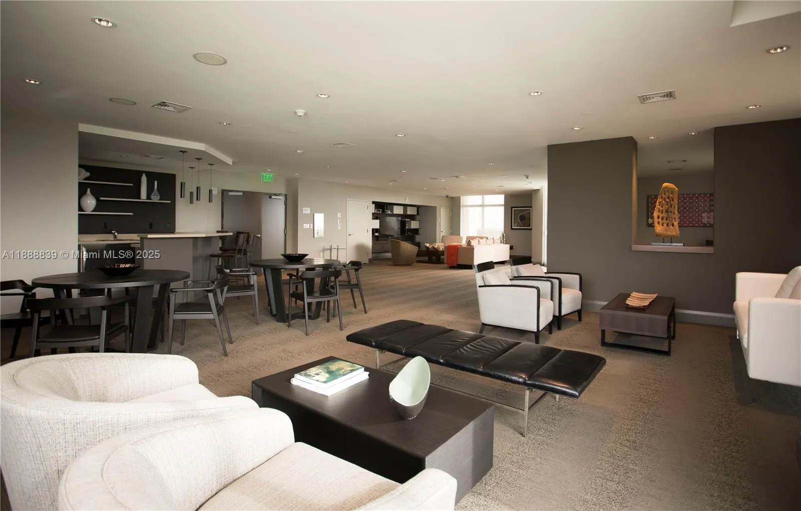 2525 SW 3rd Ave, #1106