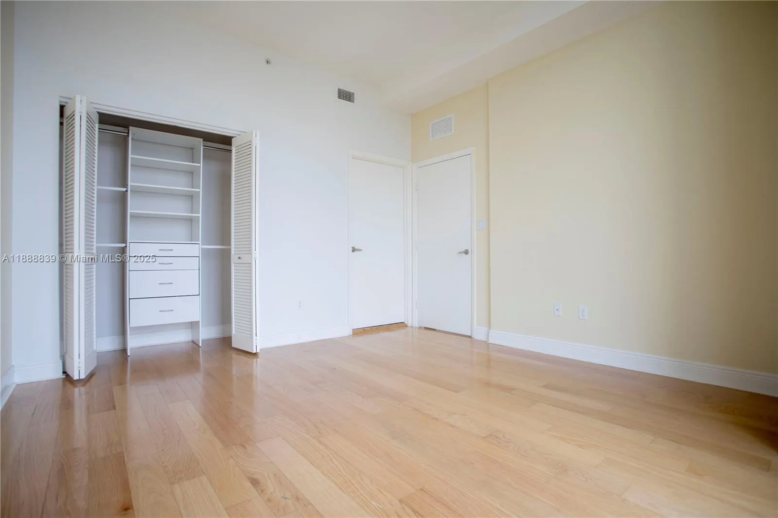 2525 SW 3rd Ave, #1106