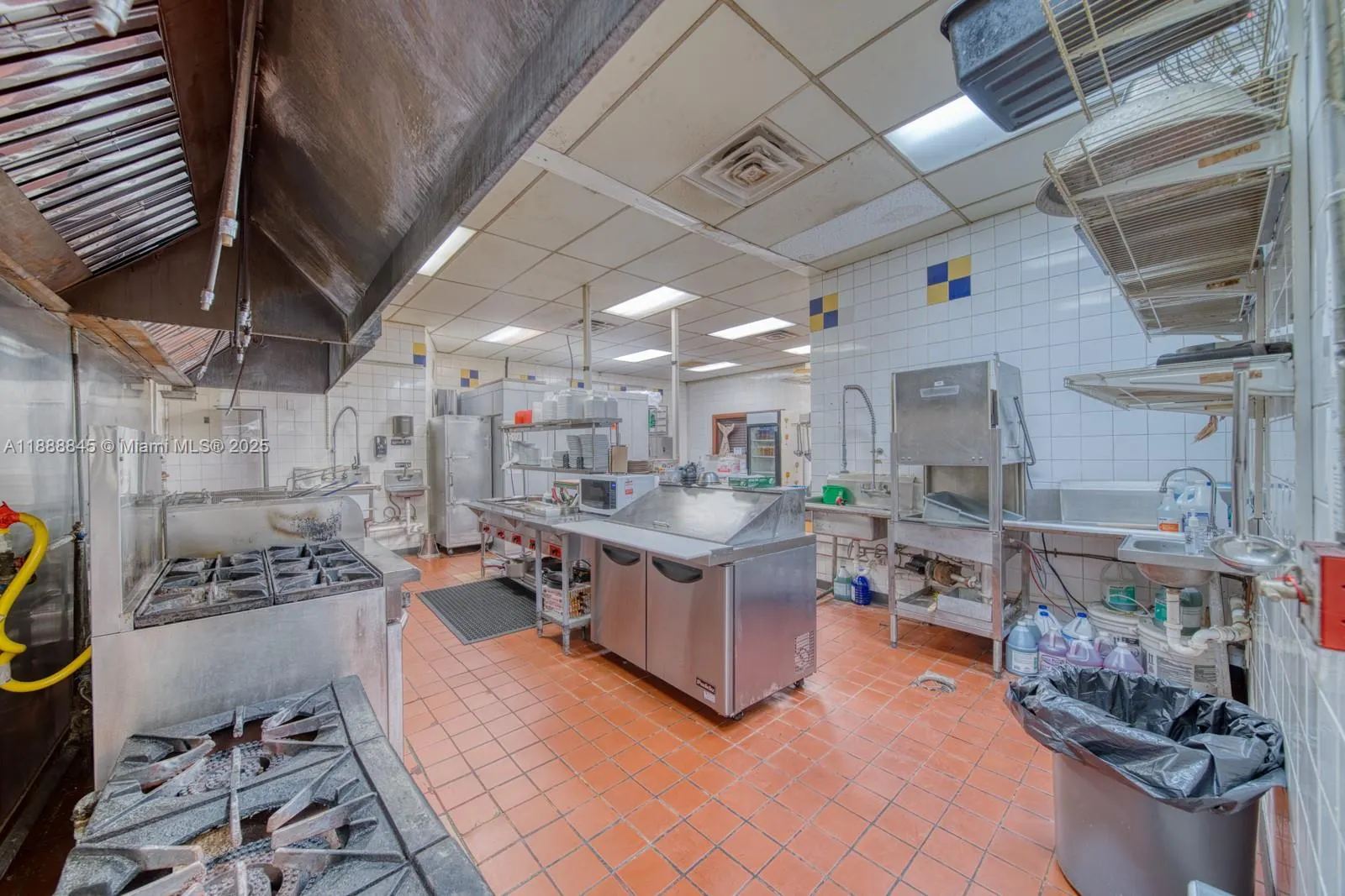 Restaurant and Bar For Sale in Coral Springs