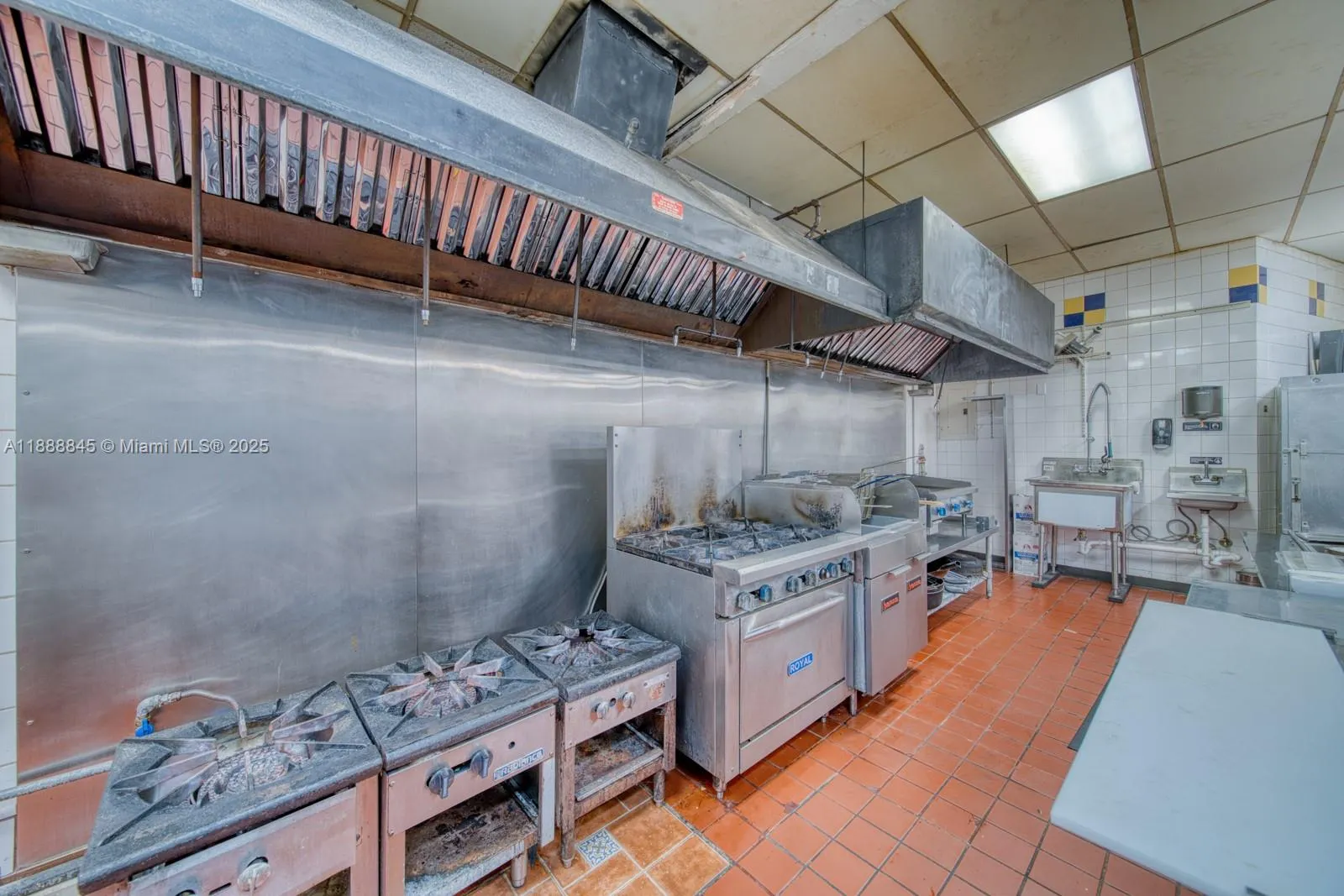 Restaurant and Bar For Sale in Coral Springs