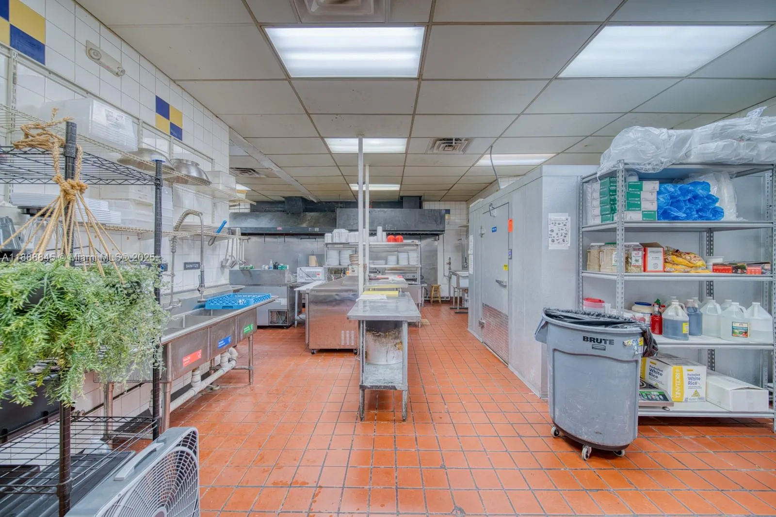 Restaurant and Bar For Sale in Coral Springs