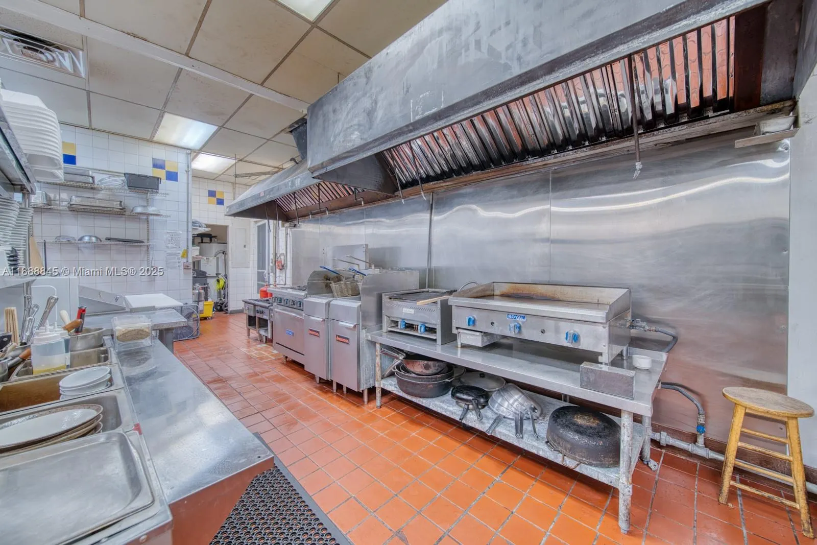 Restaurant and Bar For Sale in Coral Springs