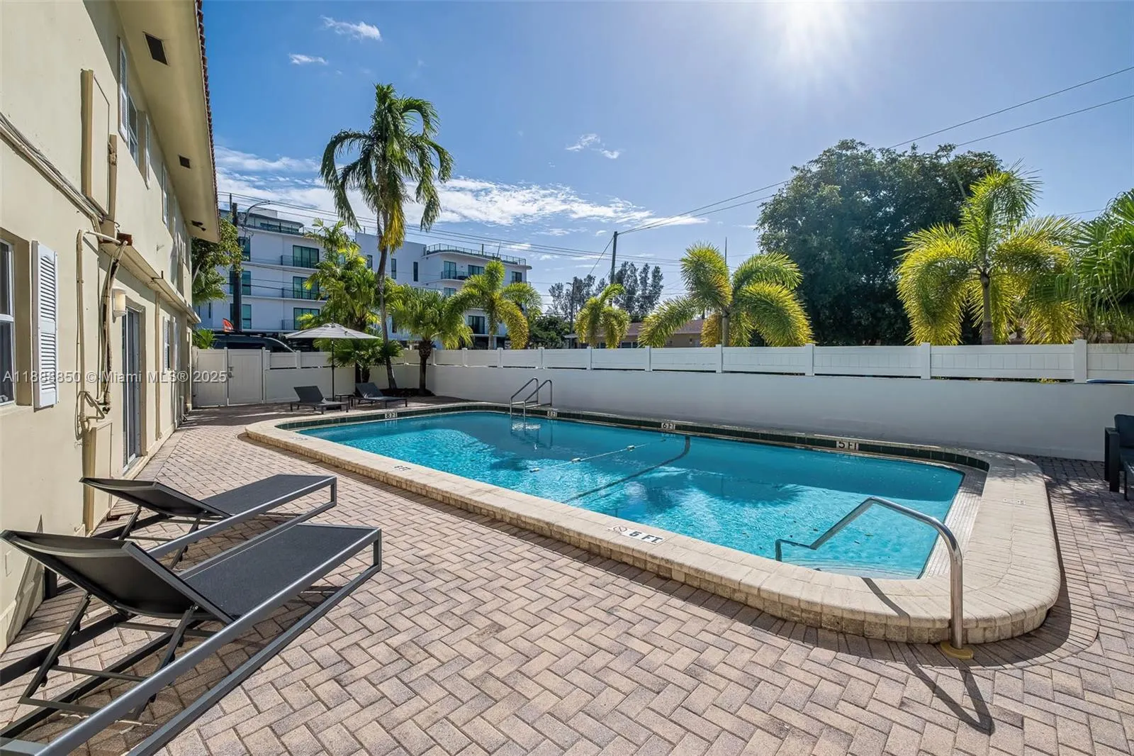 2025 Miami Rd, #8A