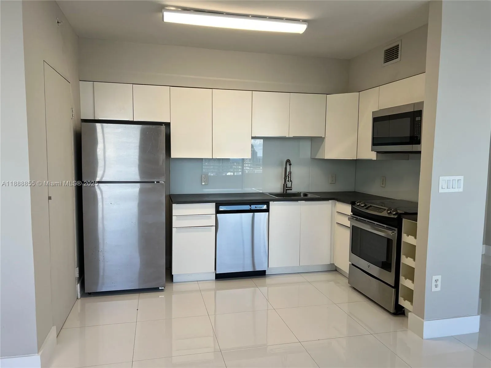 1330 West Ave, #2610