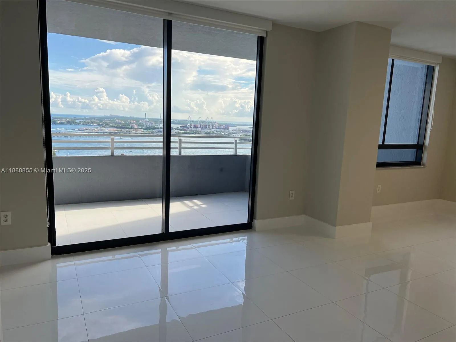 1330 West Ave, #2610