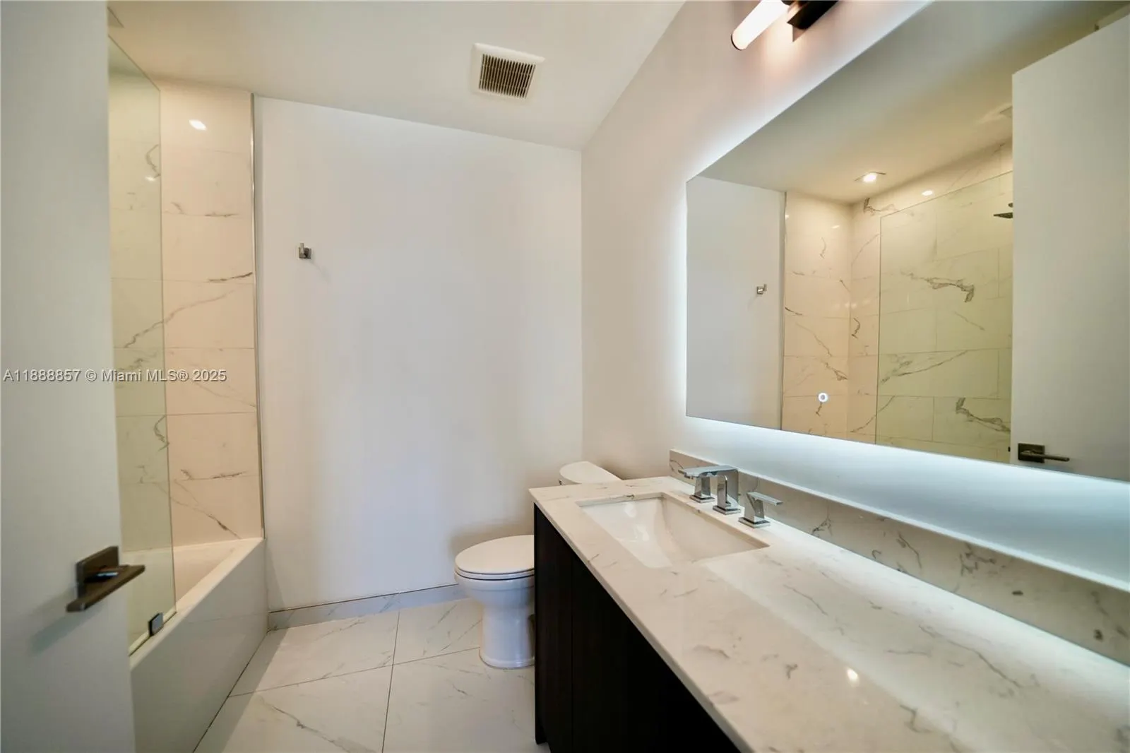 7920 NE 2nd Ave, #305