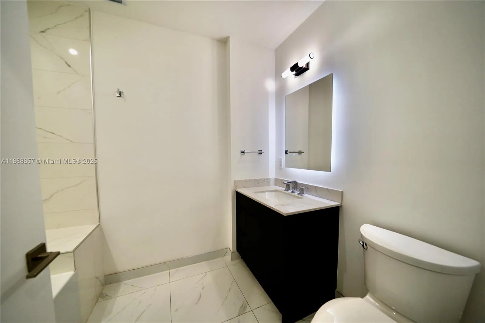 7920 NE 2nd Ave, #305