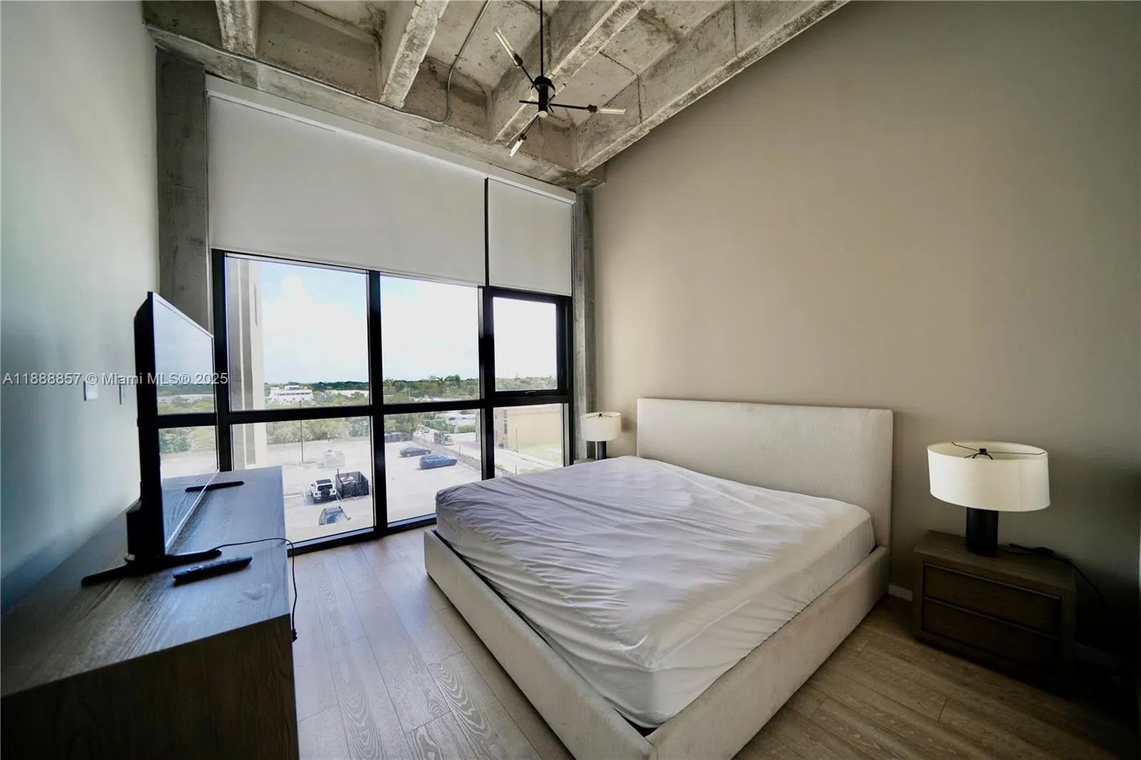 7920 NE 2nd Ave, #305
