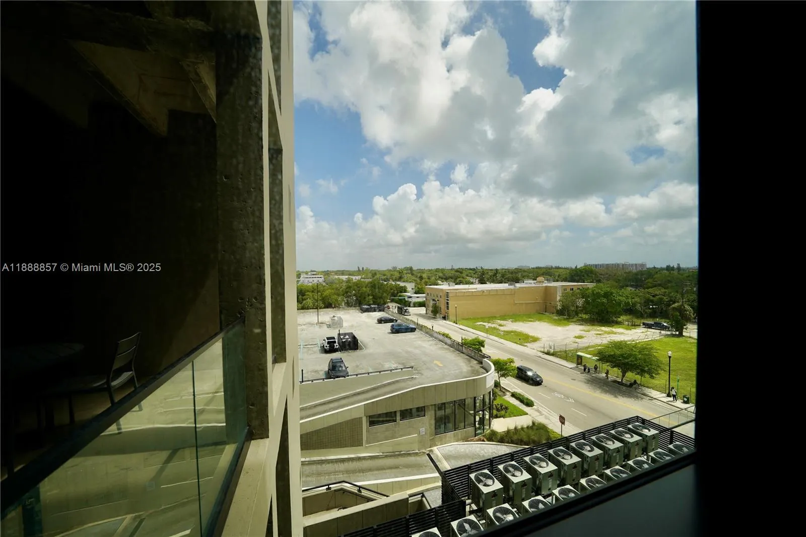 7920 NE 2nd Ave, #305