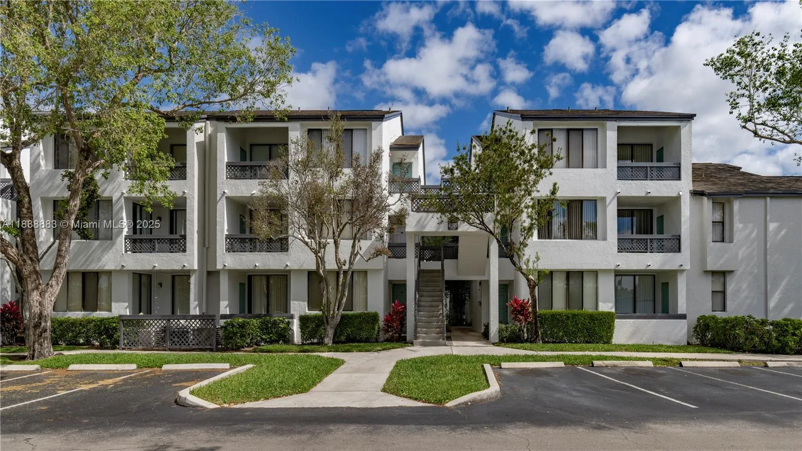 4303 W Atlantic Blvd, #1818