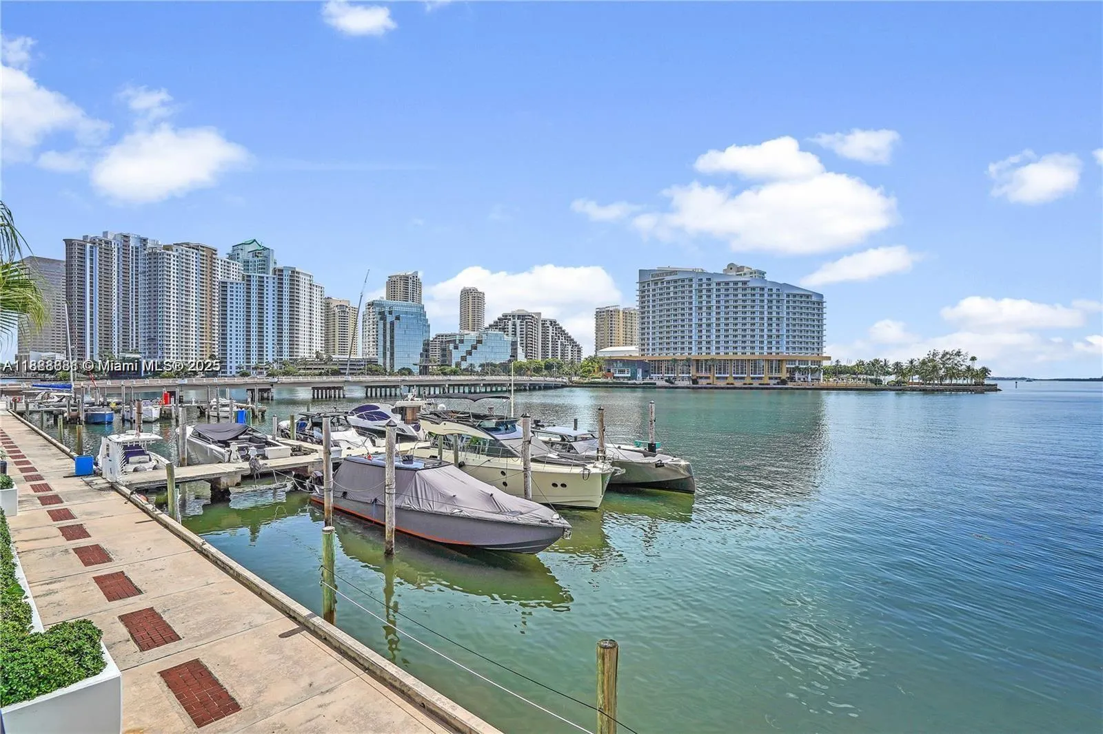 999 Brickell Bay Dr, #504