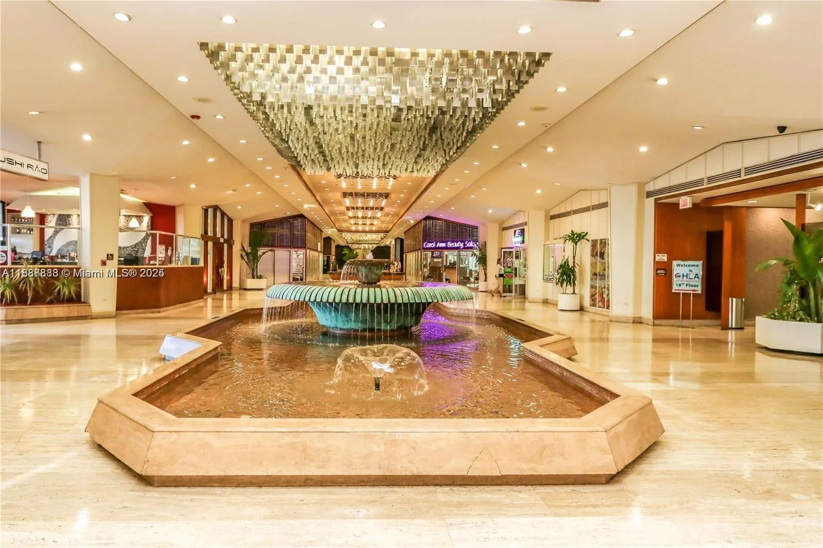 999 Brickell Bay Dr, #504