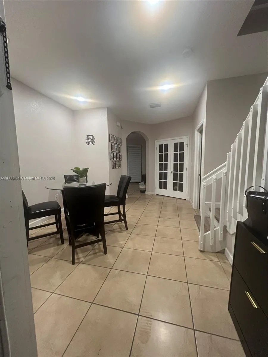 133 SE 28th Ter, #9