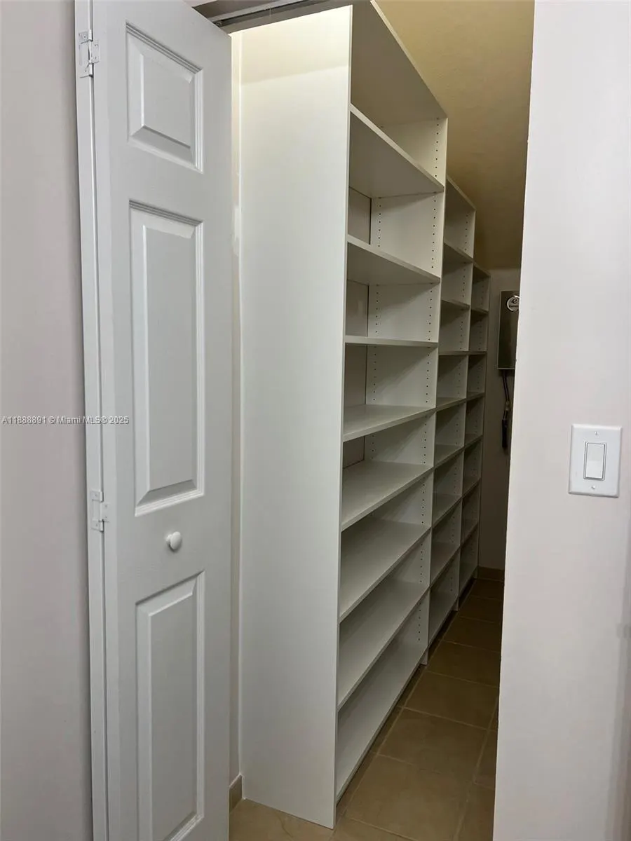 133 SE 28th Ter, #9