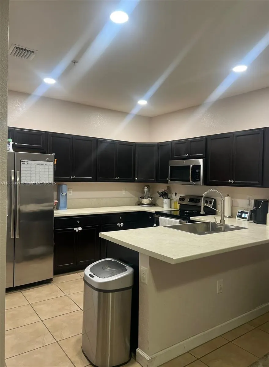133 SE 28th Ter, #9
