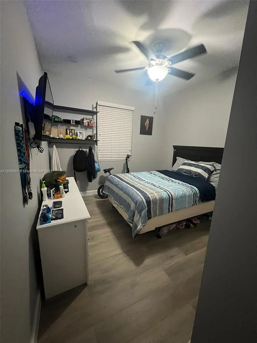 133 SE 28th Ter, #9