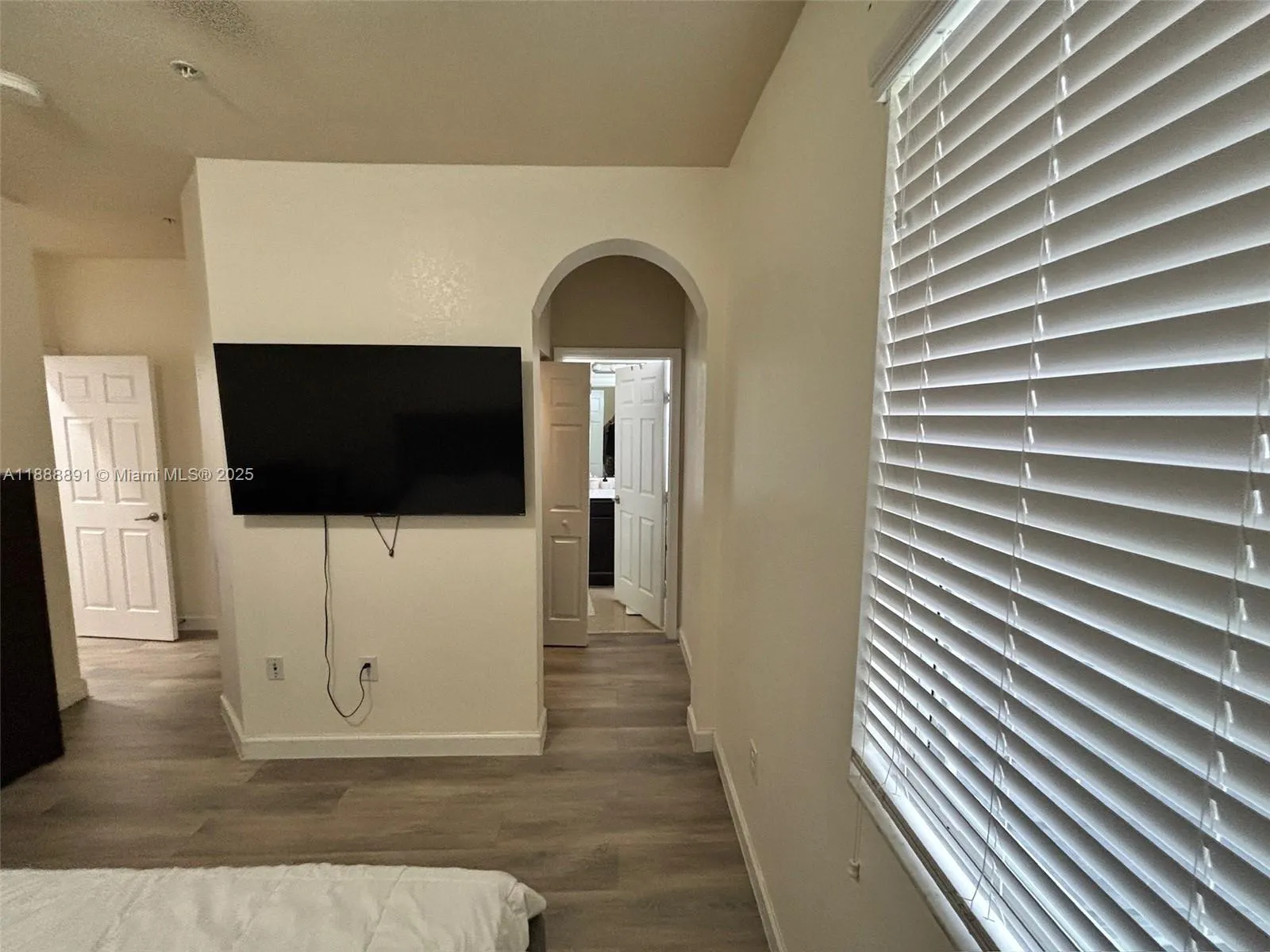 133 SE 28th Ter, #9