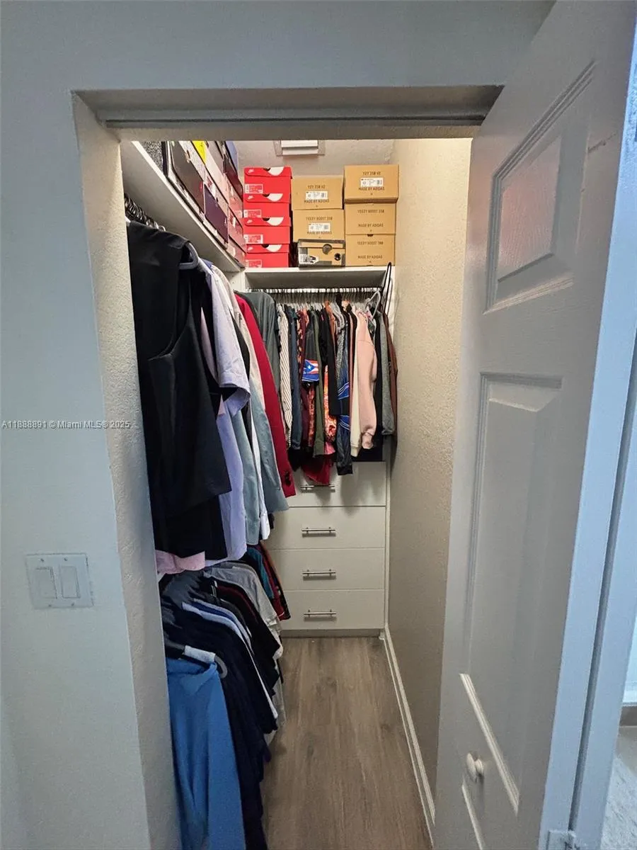 133 SE 28th Ter, #9